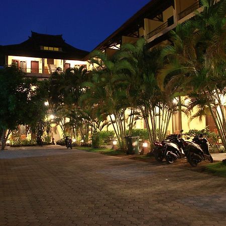 Puri Senggigi Hotel Mangsit Εξωτερικό φωτογραφία
