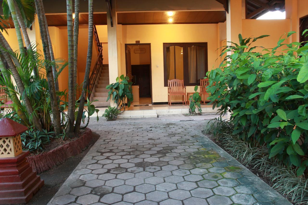 Puri Senggigi Hotel Mangsit Εξωτερικό φωτογραφία