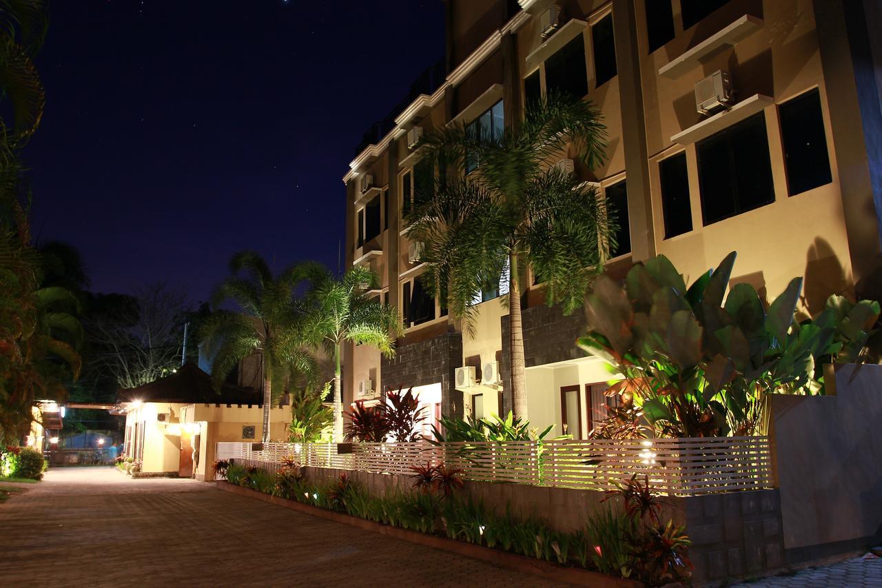 Puri Senggigi Hotel Mangsit Εξωτερικό φωτογραφία
