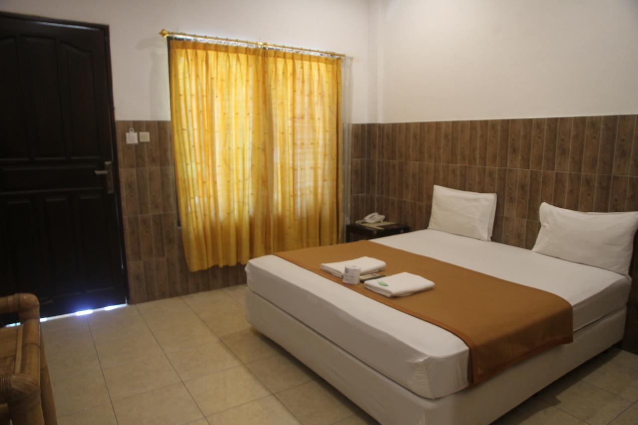 Puri Senggigi Hotel Mangsit Εξωτερικό φωτογραφία