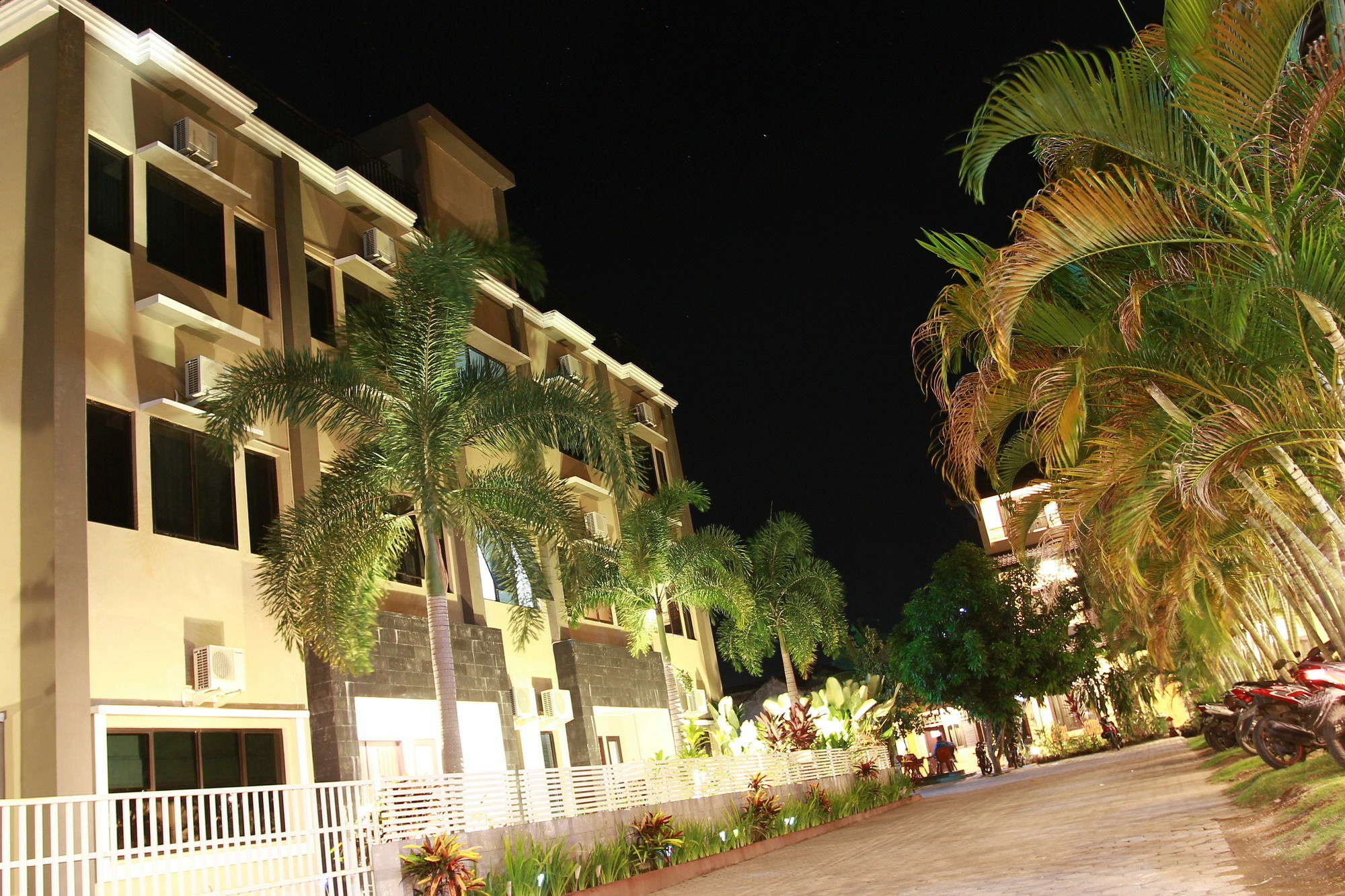 Puri Senggigi Hotel Mangsit Εξωτερικό φωτογραφία