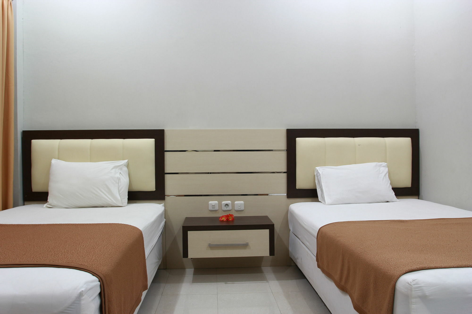 Puri Senggigi Hotel Mangsit Εξωτερικό φωτογραφία